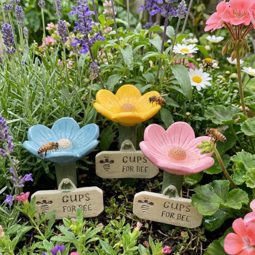 🌸Flower-Shaped Ceramic Bee Watering Station🐝