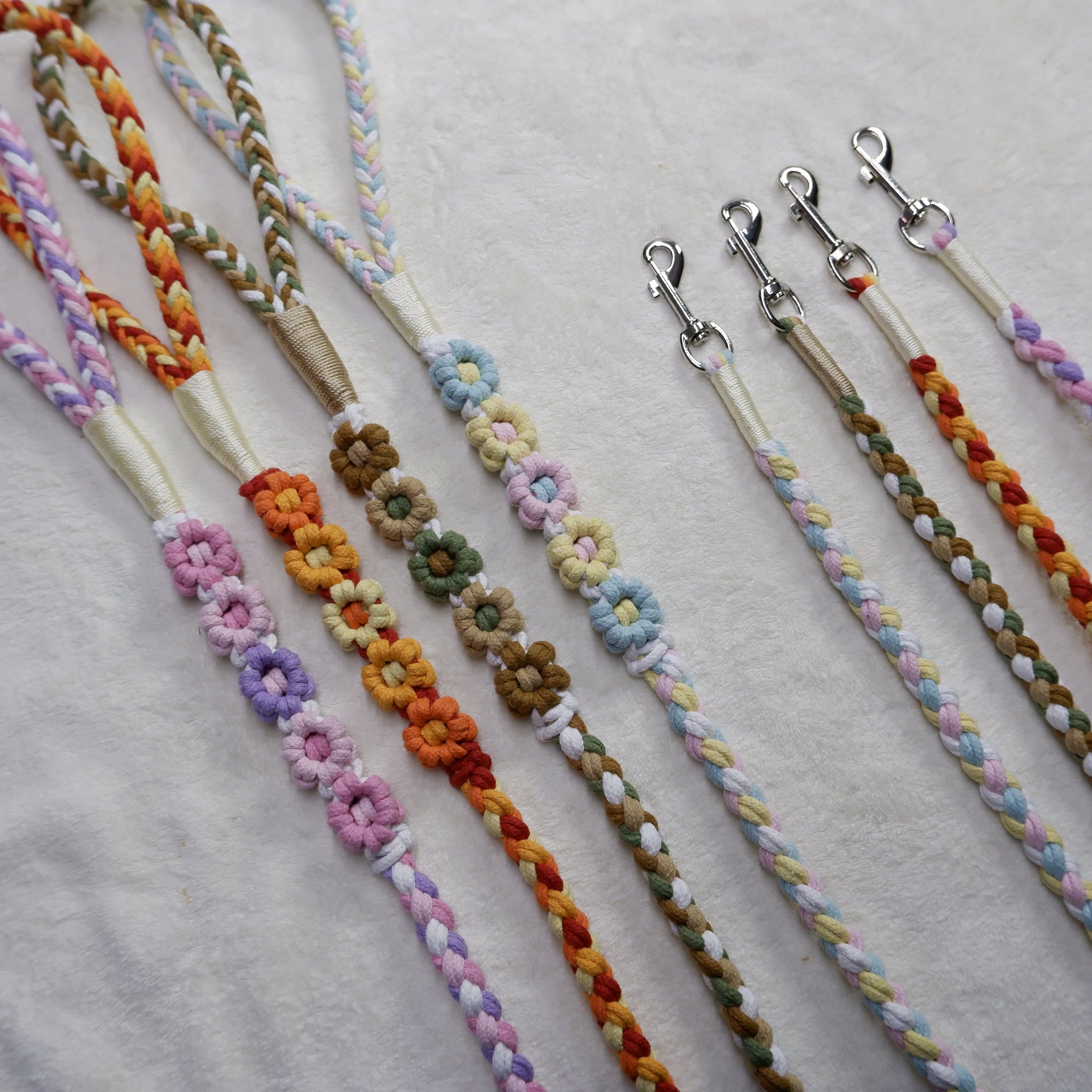 Five Flowers Rope Dog Leash (Orange and Yellow)