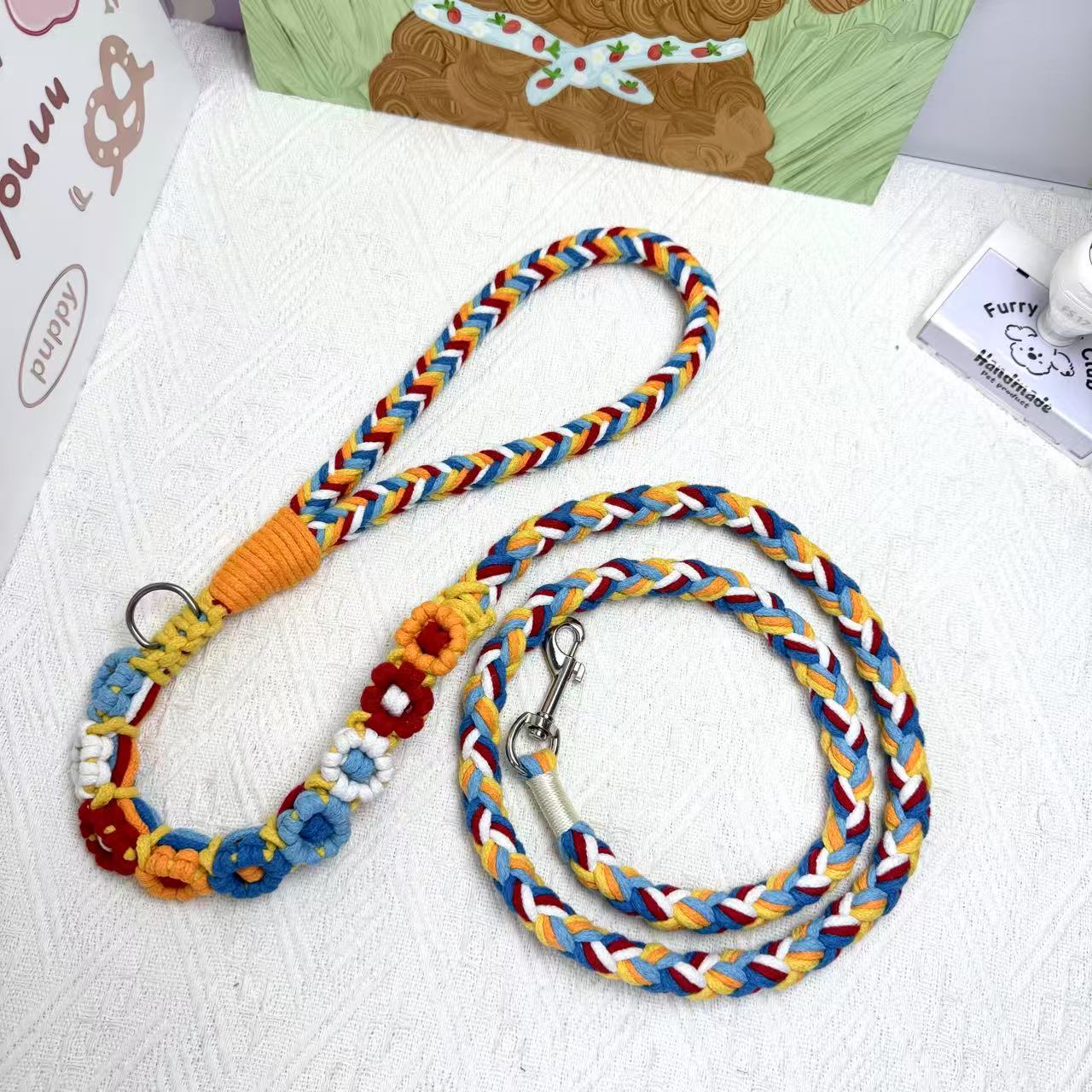 Nine Flowers Rope Dog Leash (Red Blue)